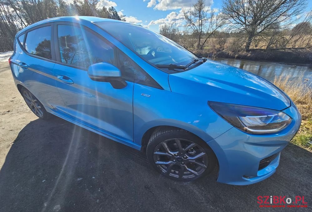 2022' Ford Fiesta photo #2