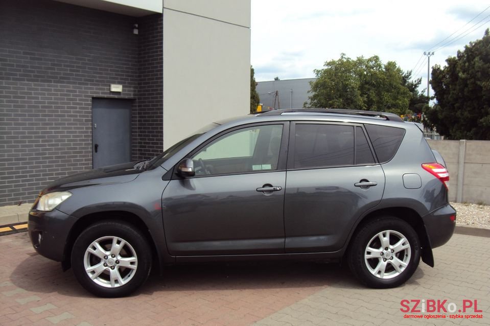 2009' Toyota RAV4 photo #3