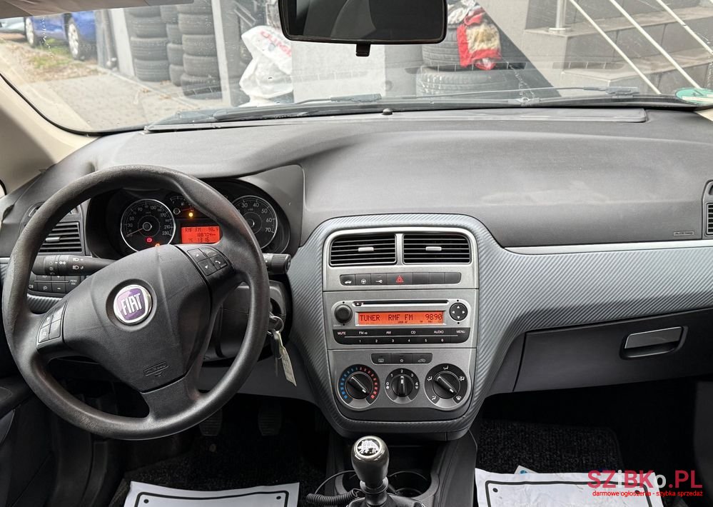 2009' Fiat Grande Punto photo #5