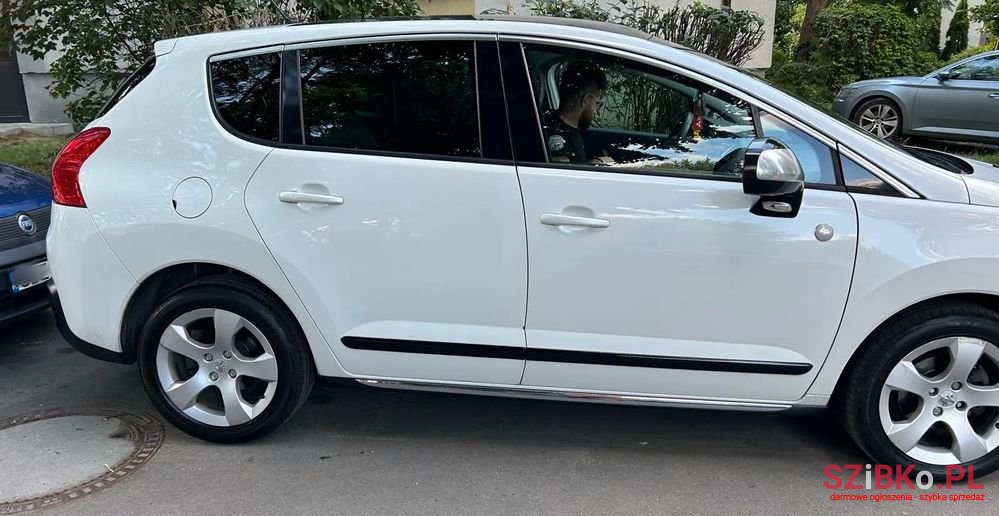 2013' Peugeot 3008 photo #1