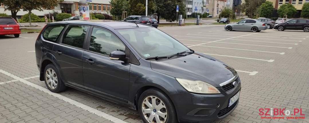 2008' Ford Focus photo #2