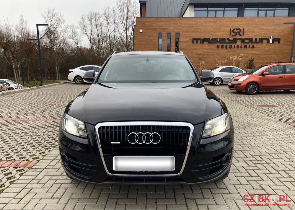 2009' Audi Q5 S Tronic photo #3