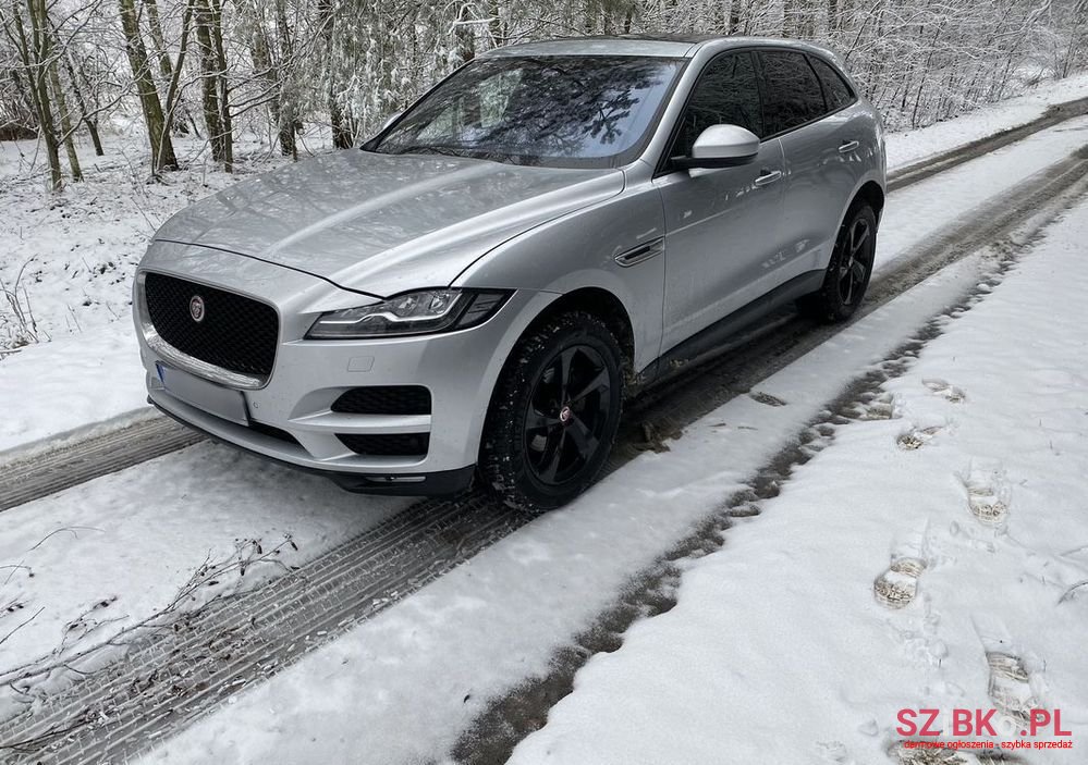 2017' Jaguar F-Pace 2.0 I4P Awd Prestige photo #2