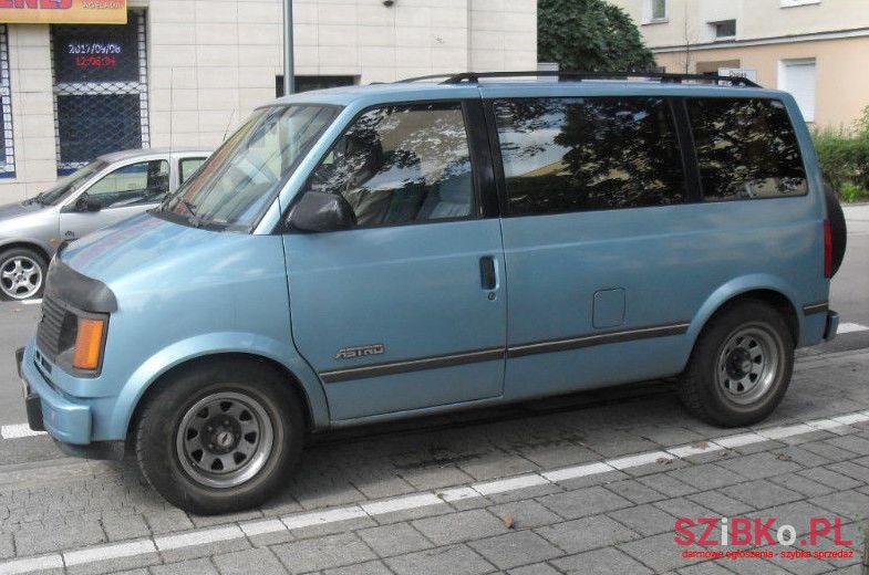 1992' Chevrolet Astro I photo #4