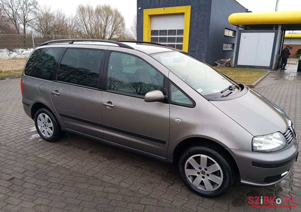 2007' SEAT Alhambra photo #6