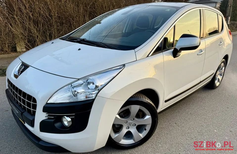 2012' Peugeot 3008 1.6 Premium photo #1