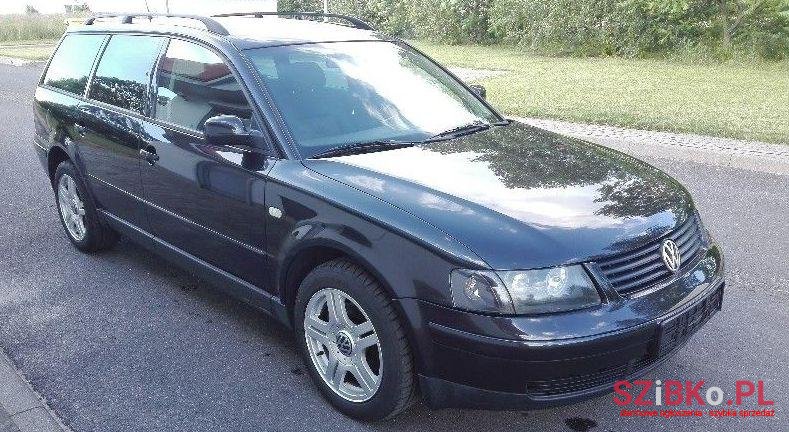 1998' Volkswagen Passat photo #1