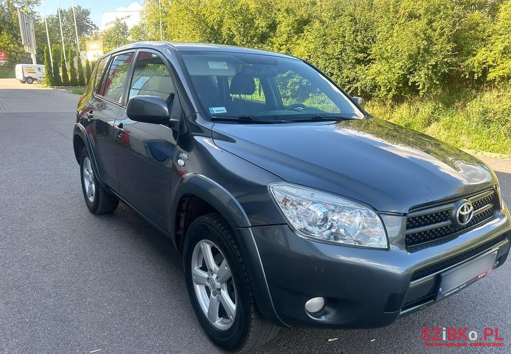 2006' Toyota RAV4 photo #3