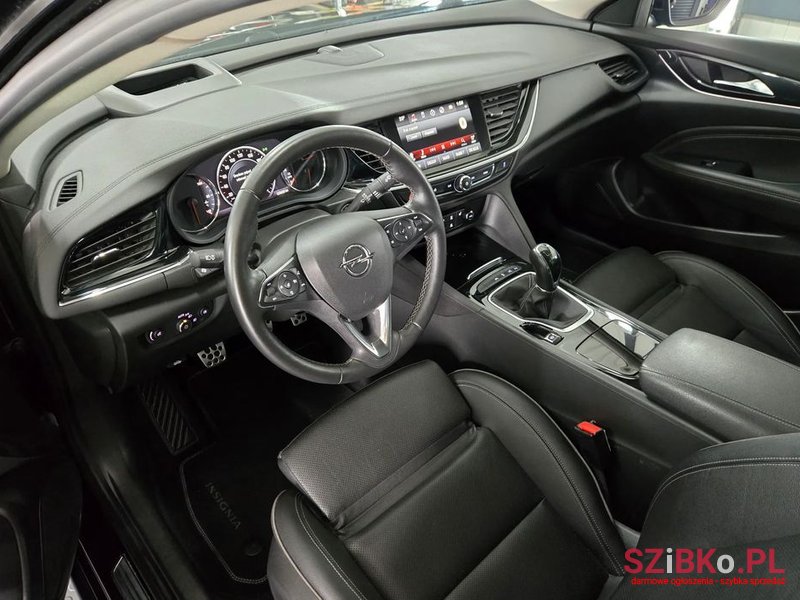 2018' Opel Insignia photo #6
