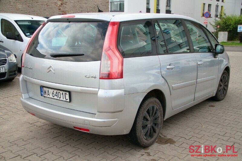 2007' Citroen C4 Picasso photo #3