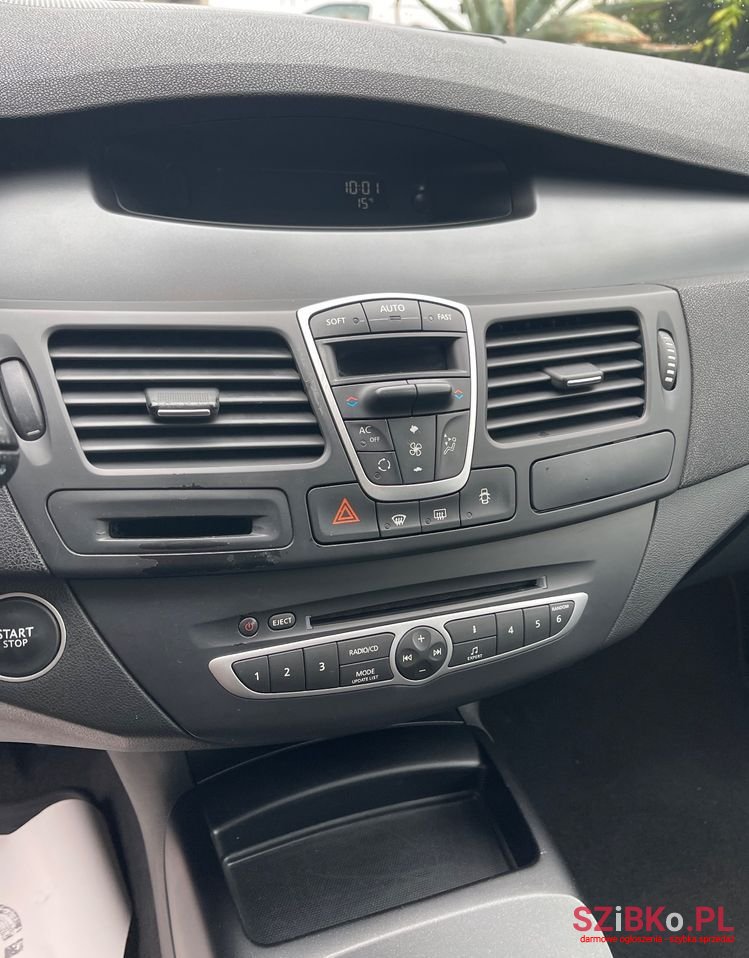 2007' Renault Laguna photo #6