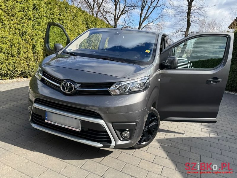 2018' Toyota ProAce Verso photo #5