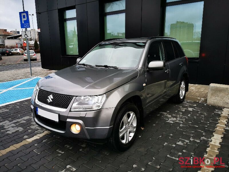 2005' Suzuki Grand Vitara photo #2