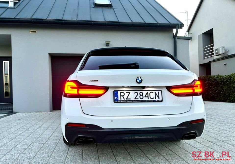 2021' BMW Seria 5 photo #6