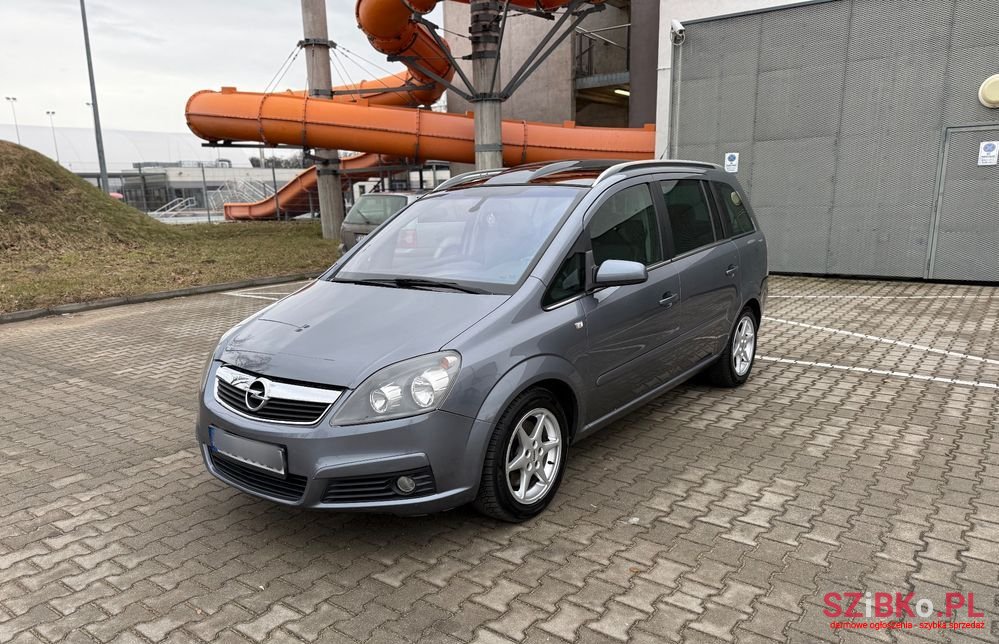 2005' Opel Zafira 2.2 Cosmo photo #5