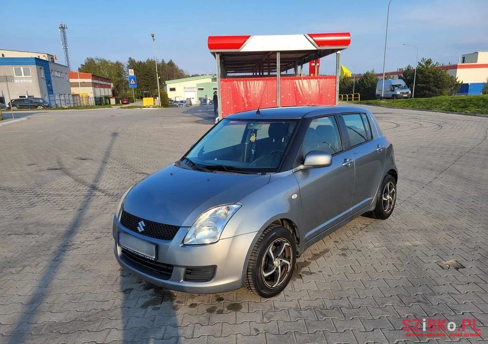 2009' Suzuki Swift photo #1