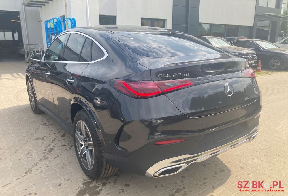 2024' Mercedes-Benz GLC photo #4