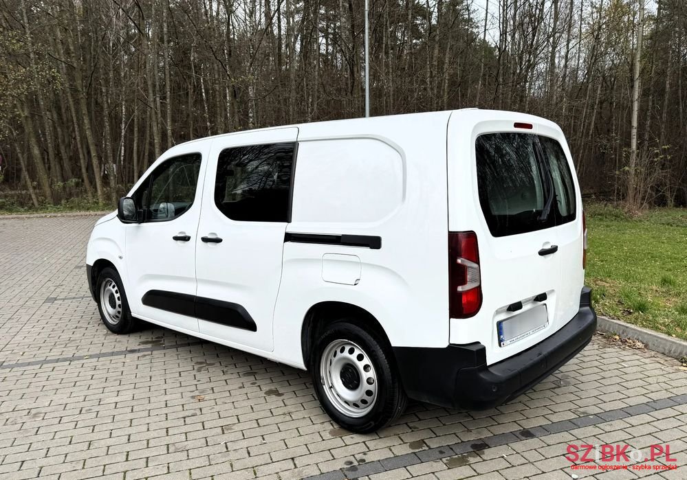 2021' Toyota ProAce City photo #5