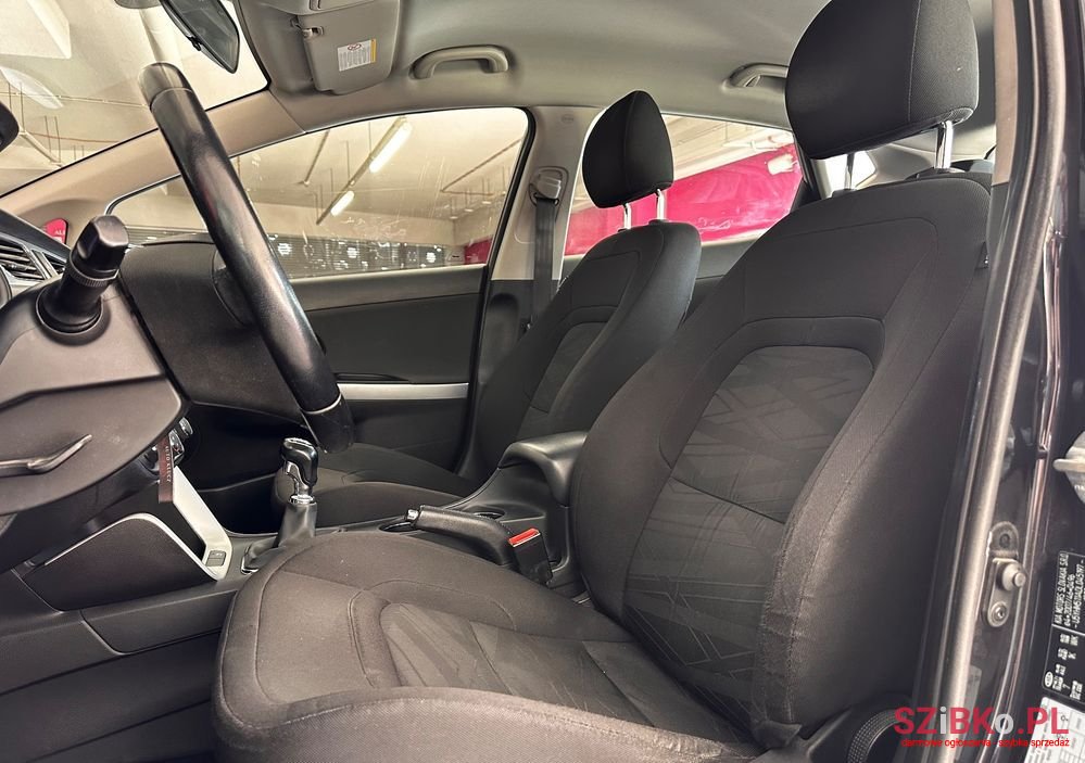 2013' Kia Ceed photo #5