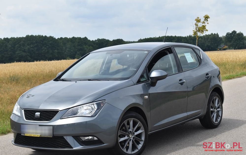 2013' SEAT Ibiza photo #2