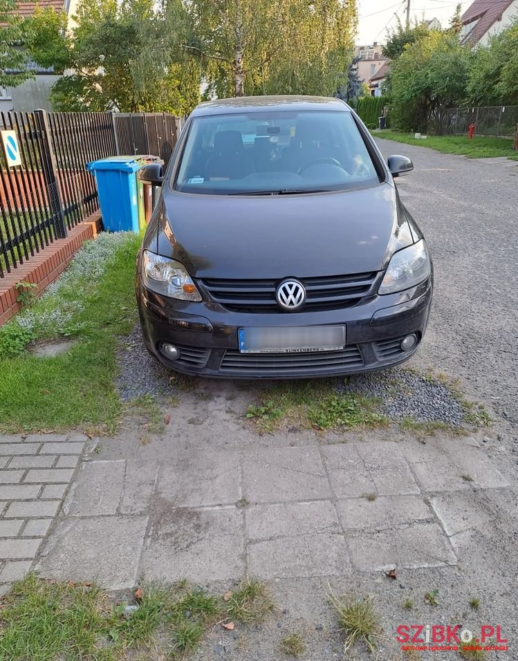 2005' Volkswagen Golf Plus photo #1