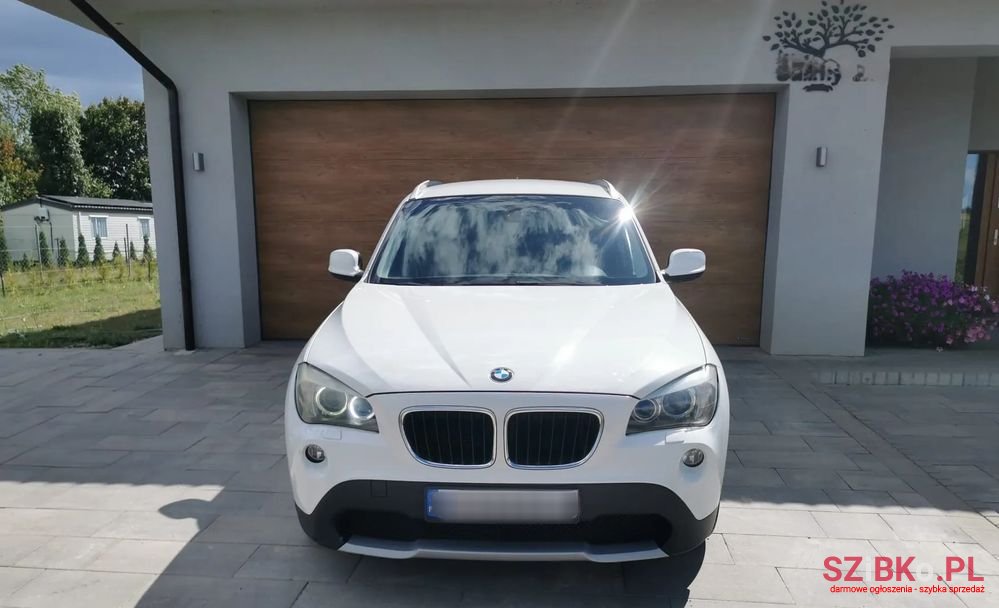 2010' BMW X1 Sdrive18D photo #2