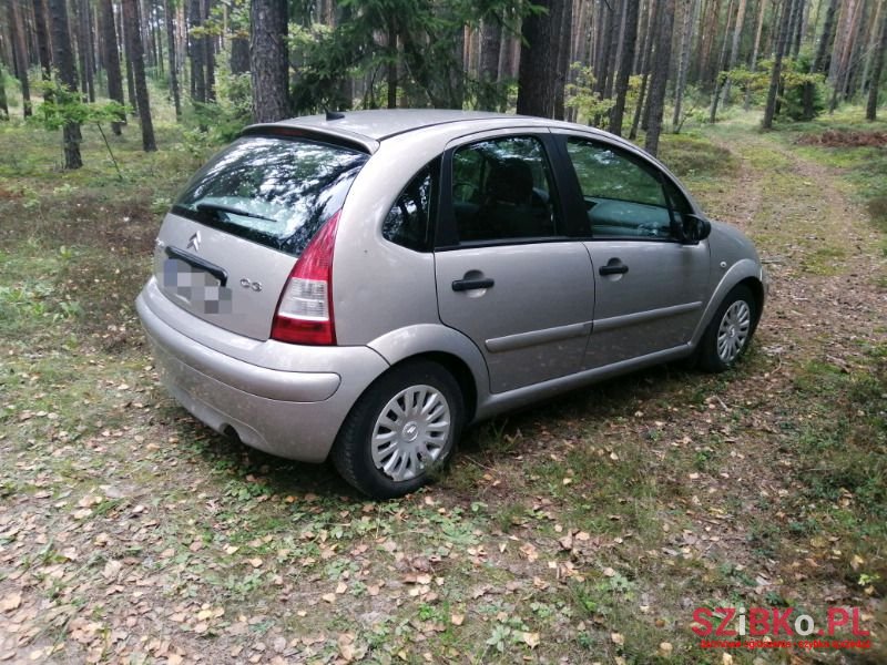 2008' Citroen C3 photo #3