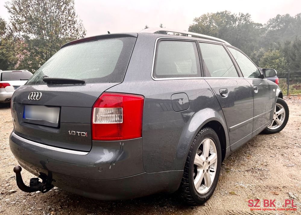 2004' Audi A4 Avant photo #6