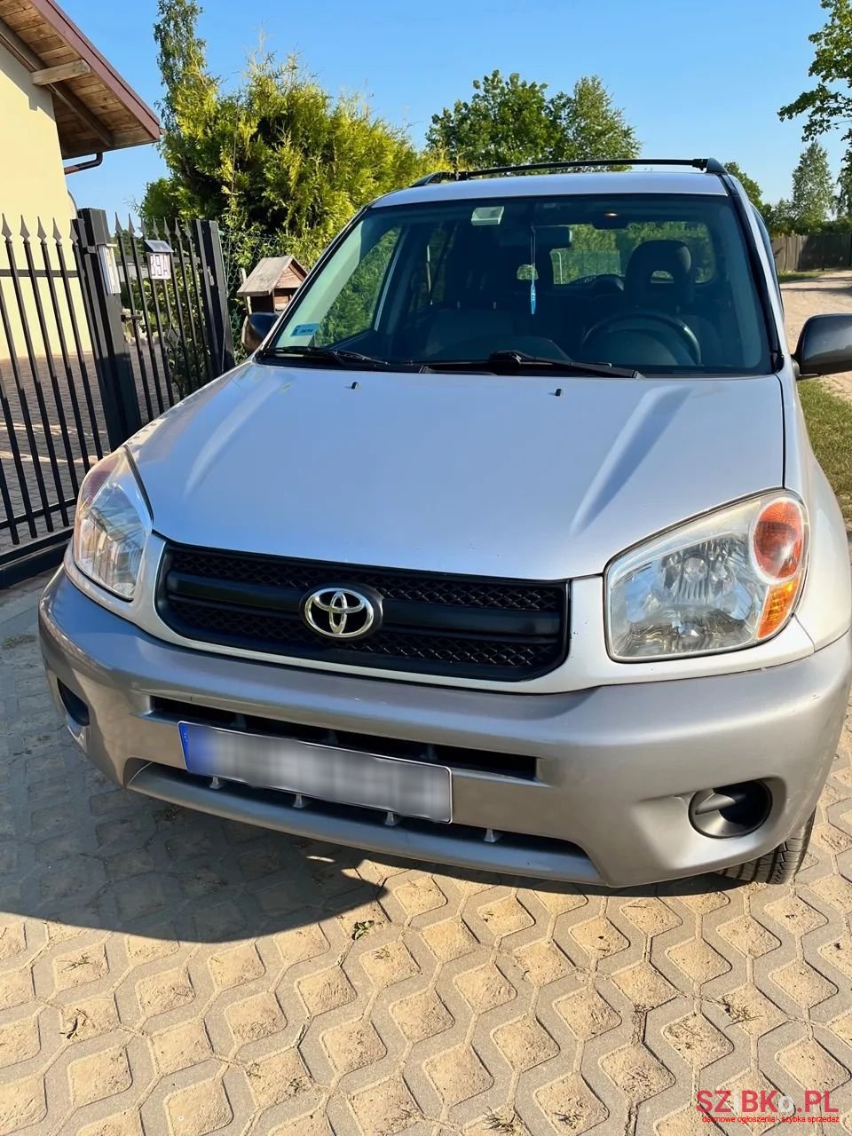 2005' Toyota RAV4 photo #1
