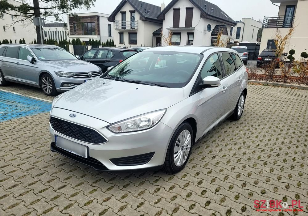 2018' Ford Focus 1.6 Trend photo #3