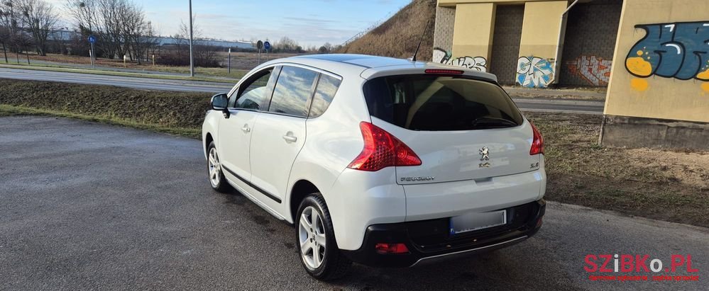 2012' Peugeot 3008 1.6 Hdi Premium photo #3