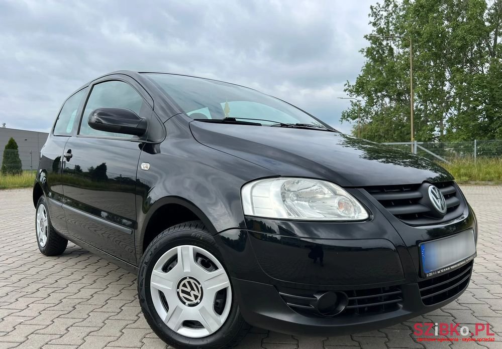 2006' Volkswagen Fox 1.4 Style photo #3