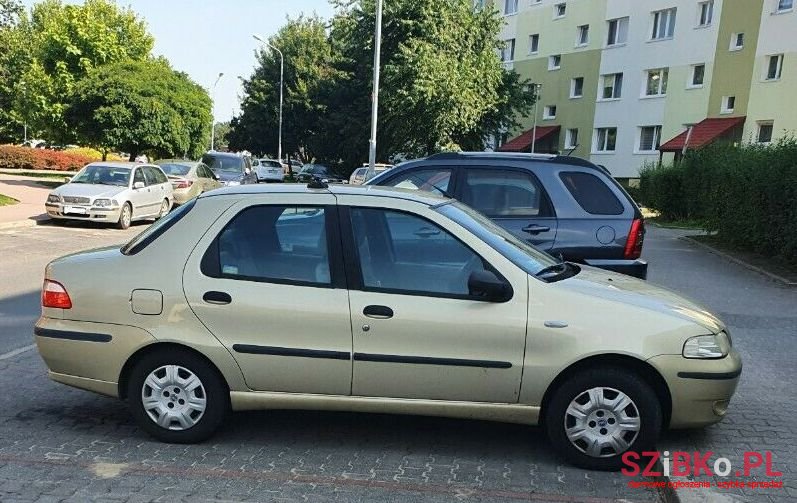 2005' Fiat Albea photo #1