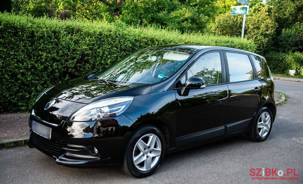 2012' Renault Scenic photo #3