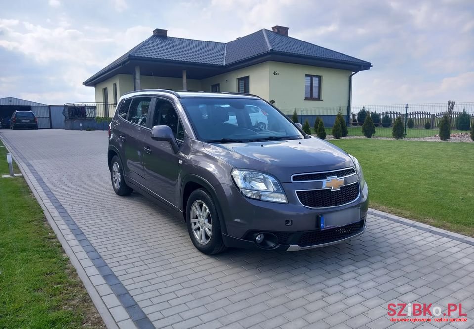 2012' Chevrolet Orlando photo #3