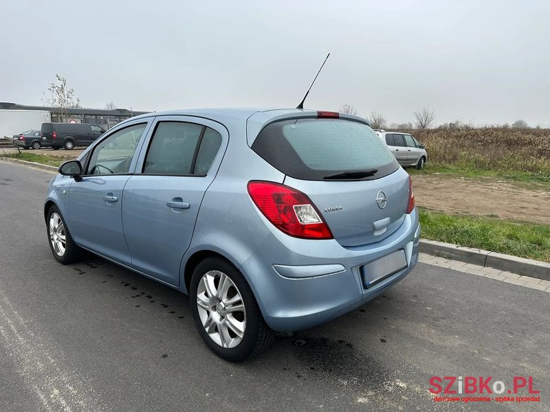 2008' Opel Corsa 1.2 16V Enjoy photo #3