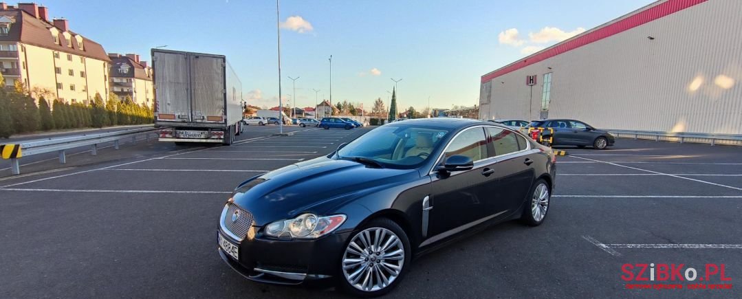 2010' Jaguar XF photo #1