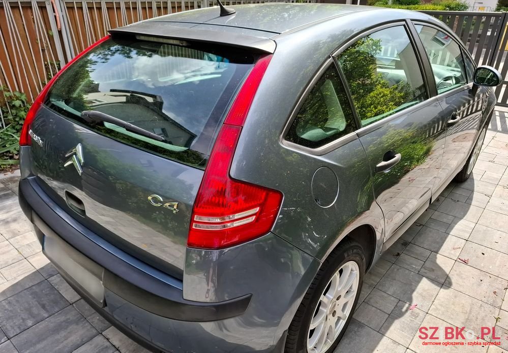 2007' Citroen C4 1.6 16V Impress photo #5