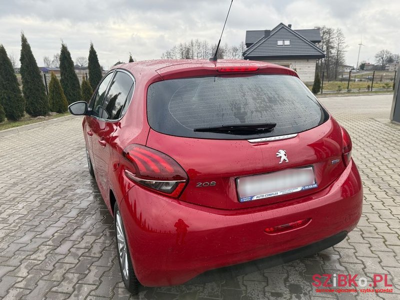 2015' Peugeot 208 1.2 Puretech Allure photo #3