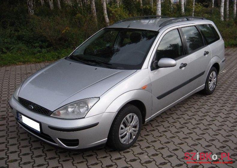 2004' Ford Focus photo #1