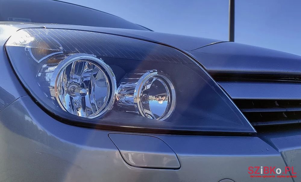 2004' Opel Astra 1.6 photo #5