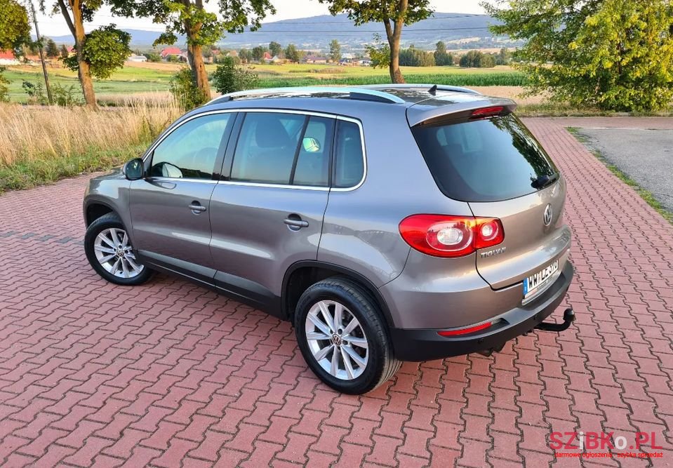 2009' Volkswagen Tiguan photo #4
