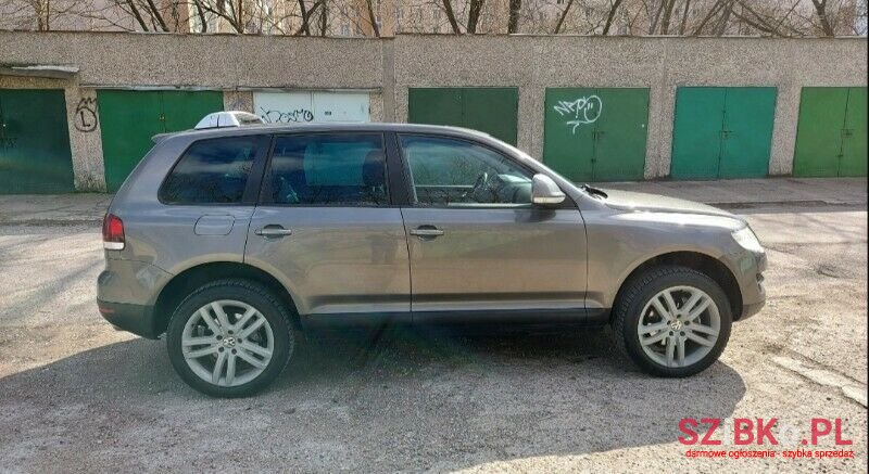 2007' Volkswagen Touareg photo #5