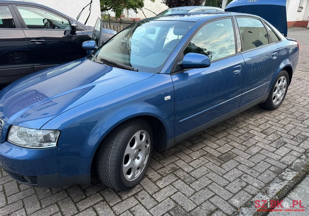 2001' Audi A4 photo #2