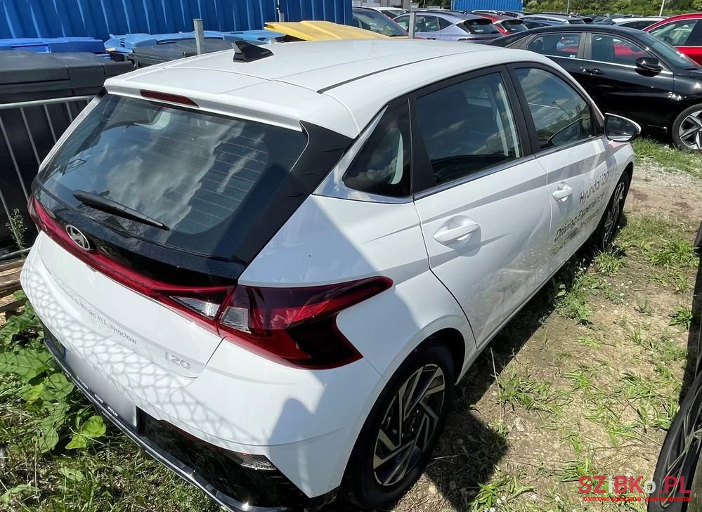 2024' Hyundai i20 photo #3