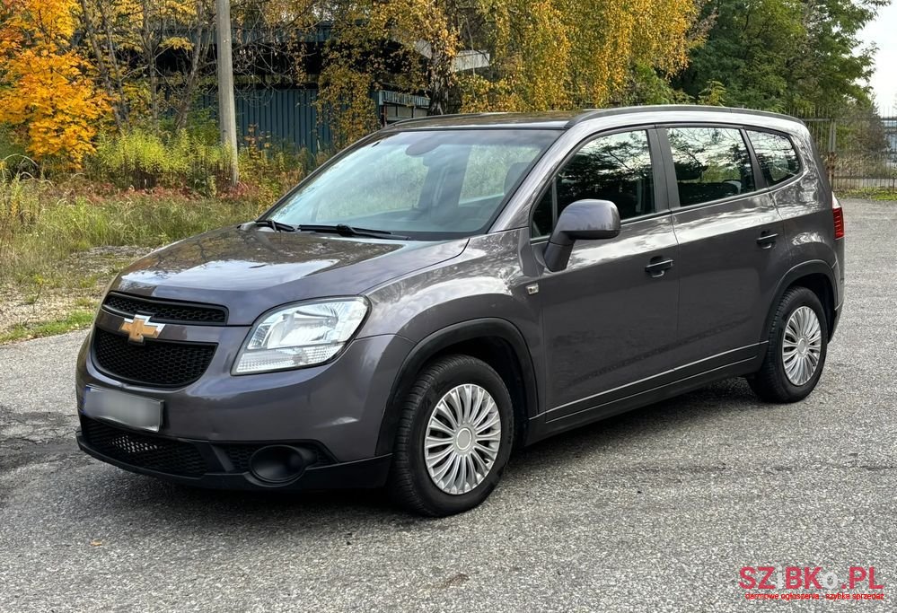 2011' Chevrolet Orlando 1.8 Ls photo #1