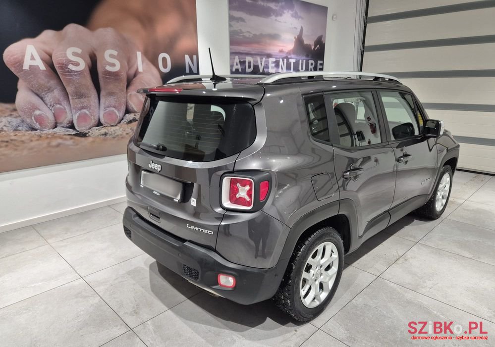 2018' Jeep Renegade photo #5