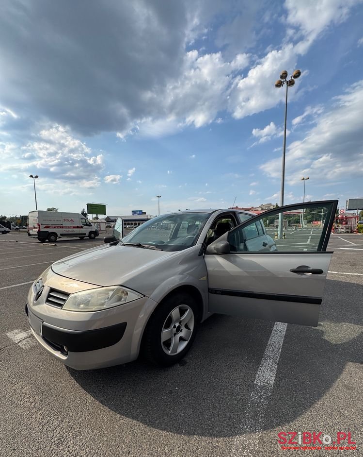 2003' Renault Megane 1.6 Avantage photo #3