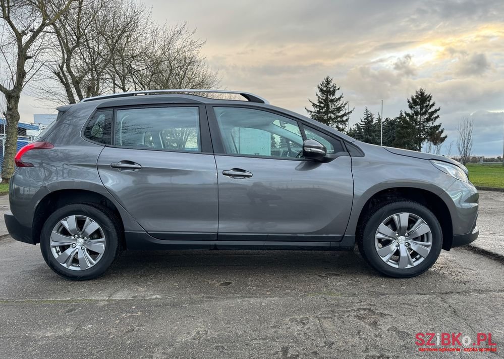 2017' Peugeot 2008 photo #6