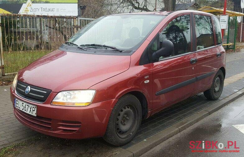 2005' Fiat Multipla photo #1